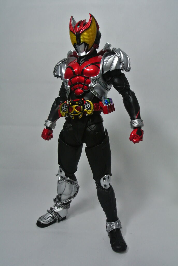 S.H.Figuarts 仮面ライダーキバ キバフォーム（真骨彫製法） レビュー