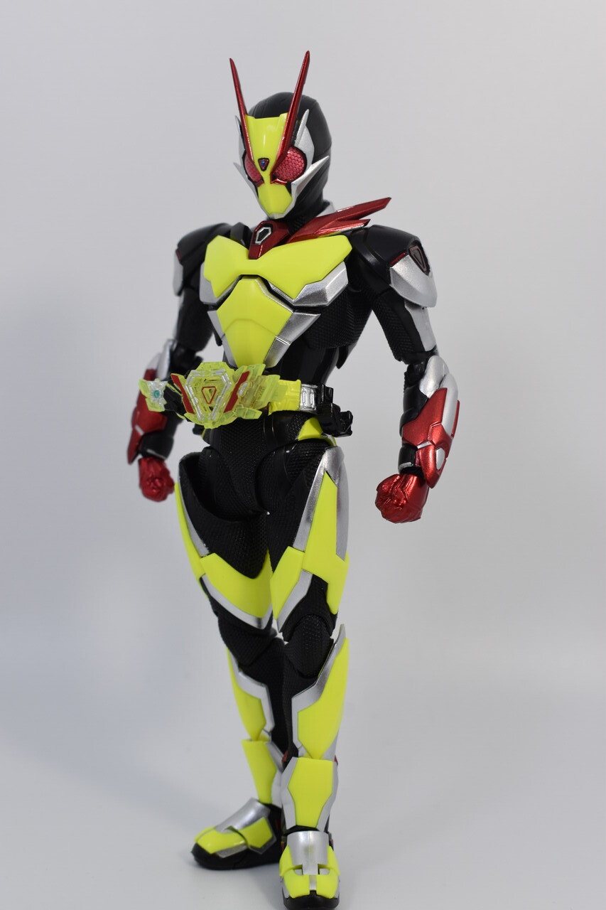 S.H.Figuarts 仮面ライダーゼロツー(イズVer.) レビュー : ハニワの