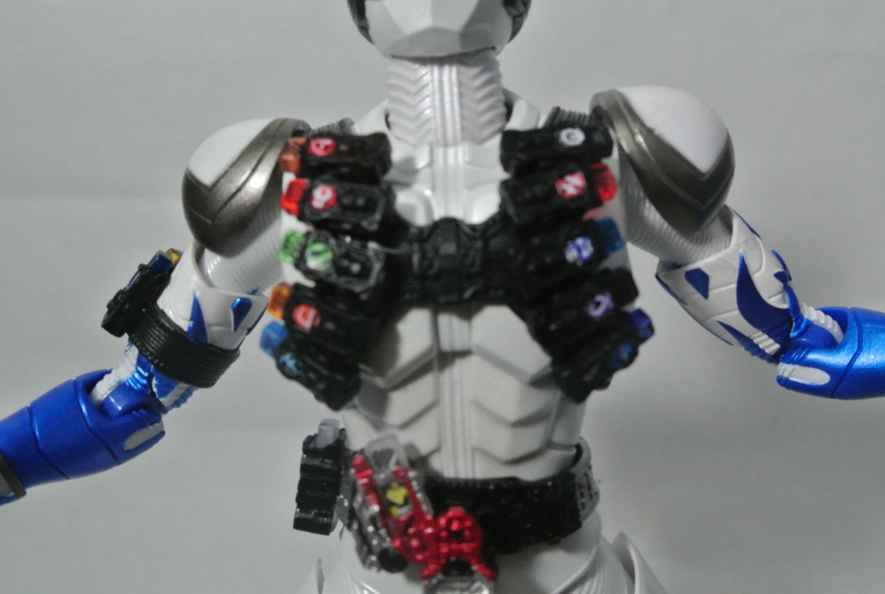 S.H.Figuarts 仮面ライダーエターナル（真骨彫製法） レビュー 