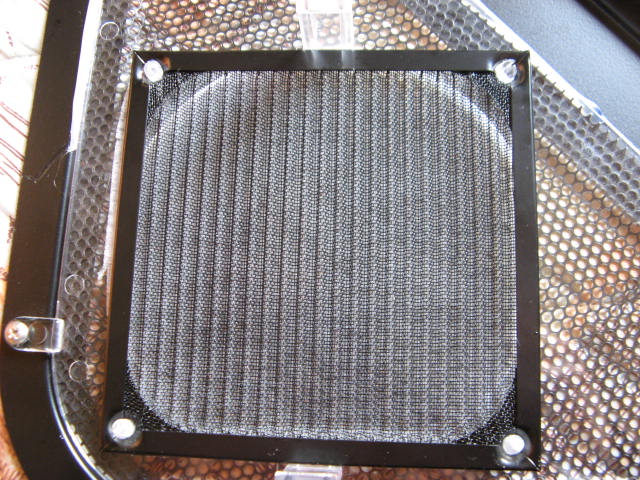 大きな城のリトルジョン 塩ビパイプの中が気持ちいい