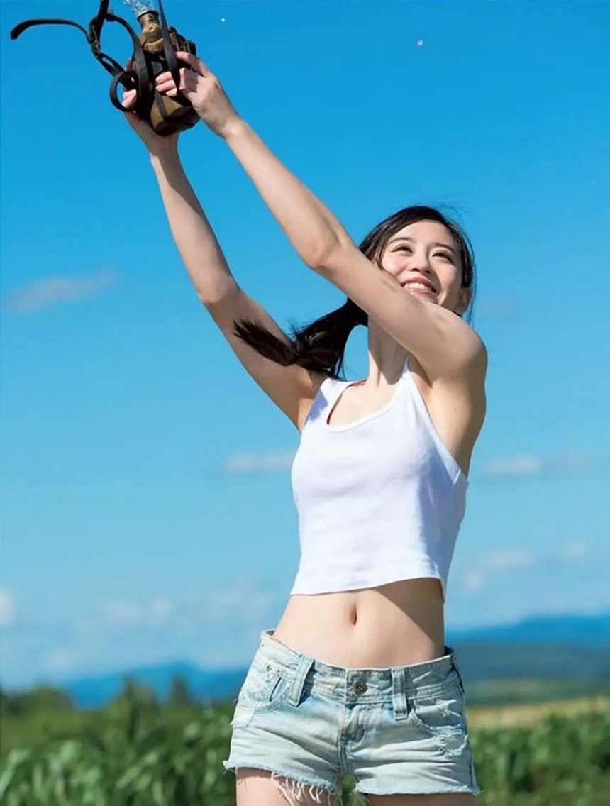 上西恵 