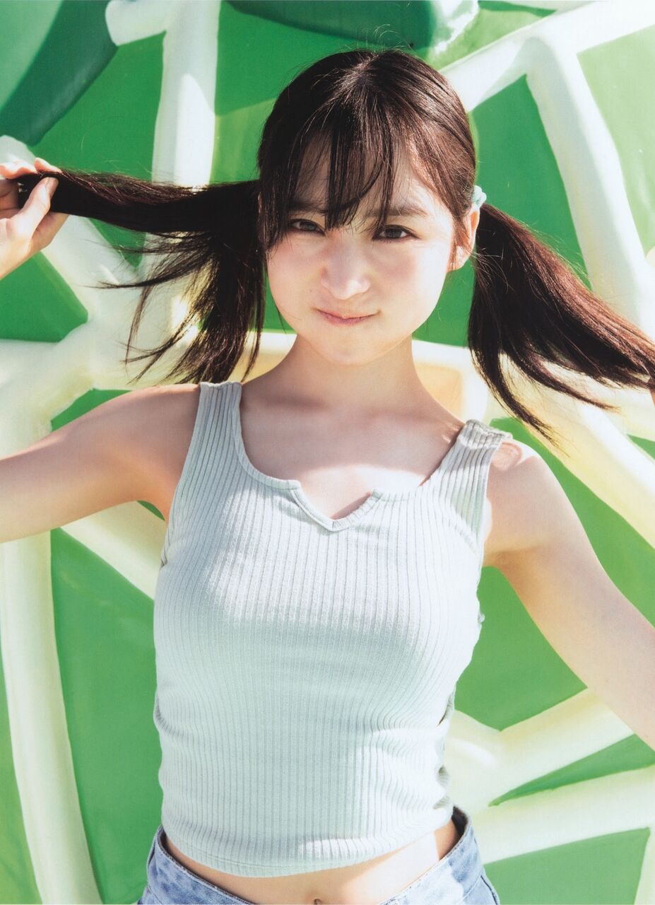 小栗有以 : へそ好きの記録