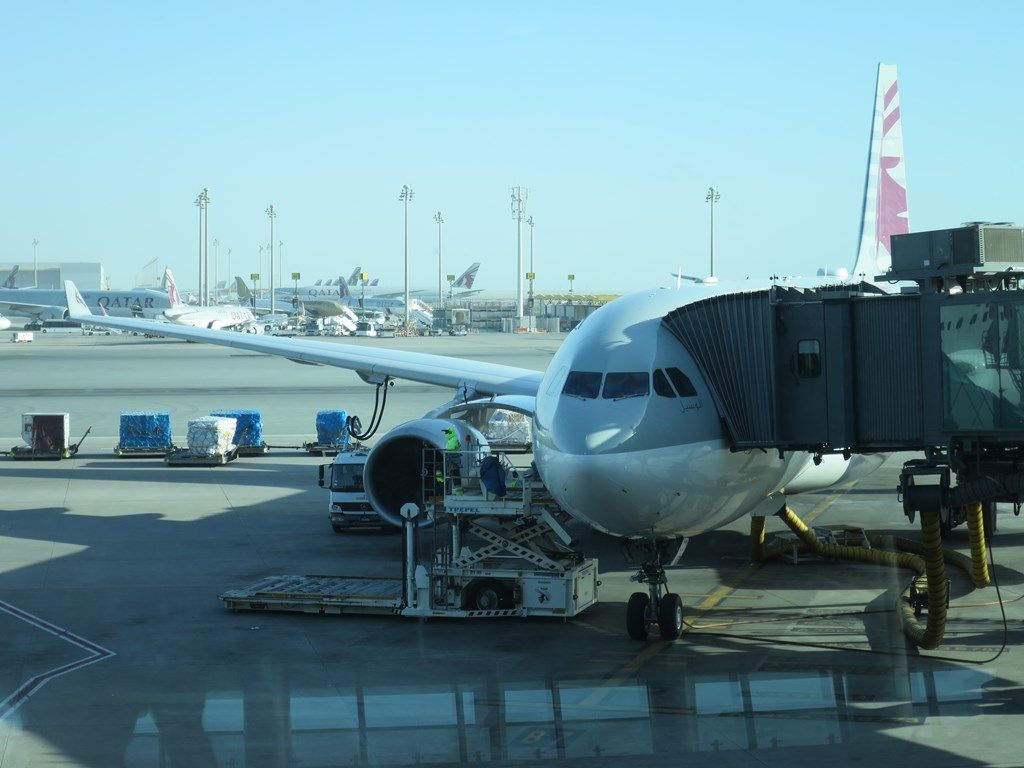 カタール航空a330 0 ビジネス エコノミーシート 座席について ケチのケチによるケチな旅行