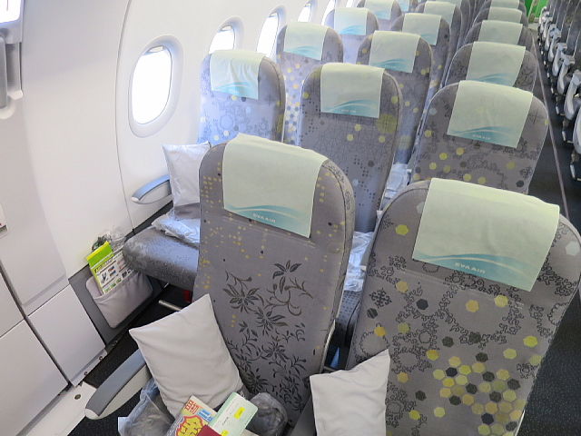 エバー航空 A321 0 非常口席 成田 台北 ケチのケチによるケチな旅行 エバー航空 A321 0 非常口席 成田 台北 ケチのケチによるケチな旅行