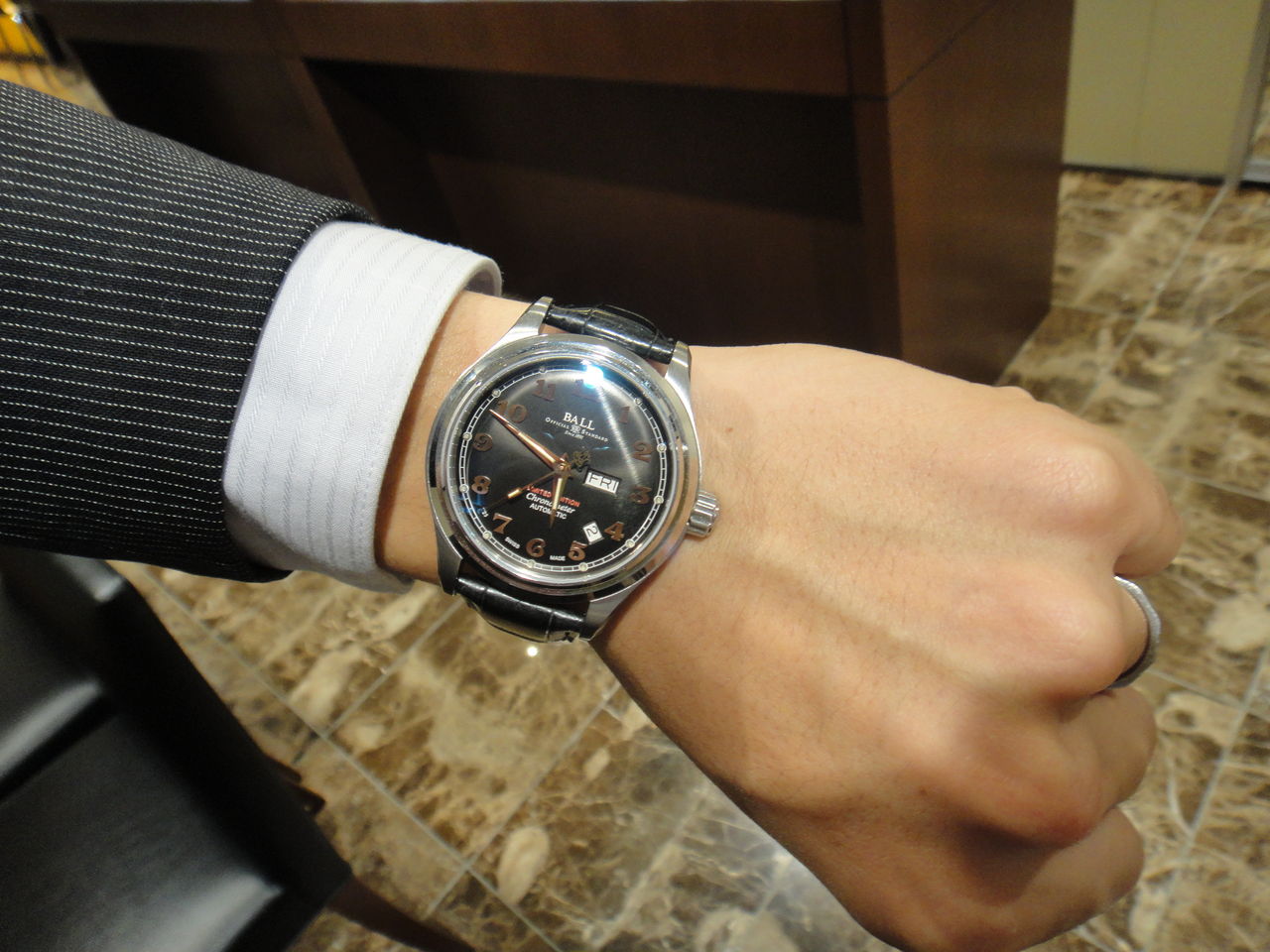 N様 ビシッとキマッたスーツにball Watch 革ベルト Hf Age京都店素敵な時計のブログ