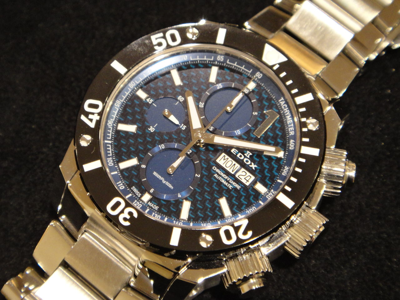 EDOX クラスワンクロノオフショア ブルーカーボン入荷しました 