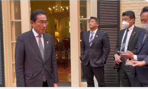 kishidafumiokiharaseijiwhitehouse511