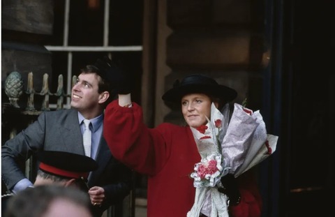 allthequeensgossips004