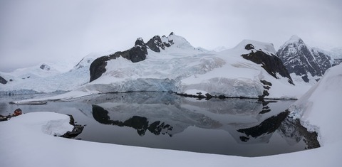 Landscape-Almirante-Brown-Antarctica-HGR-133718_1024