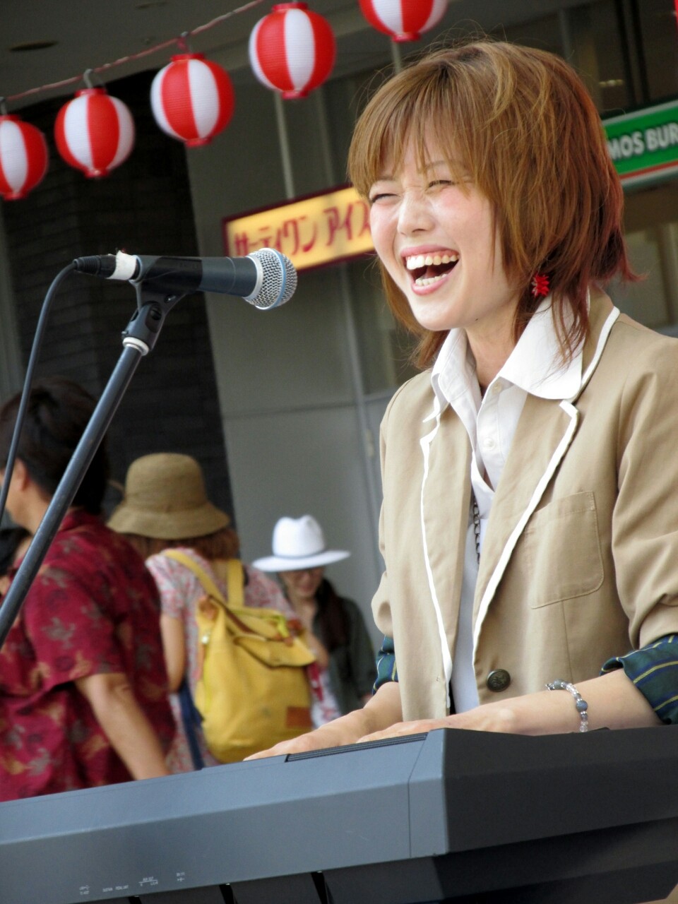 8 15 土 明香音 すずきももこ 西村加奈 御影クラッセ Hi Good のlive 観戦ぶろぐ