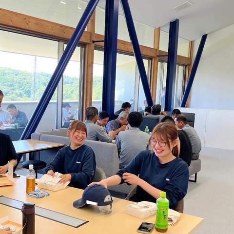 CC8962C7-2704-40E2-822A-EC696AF1588E