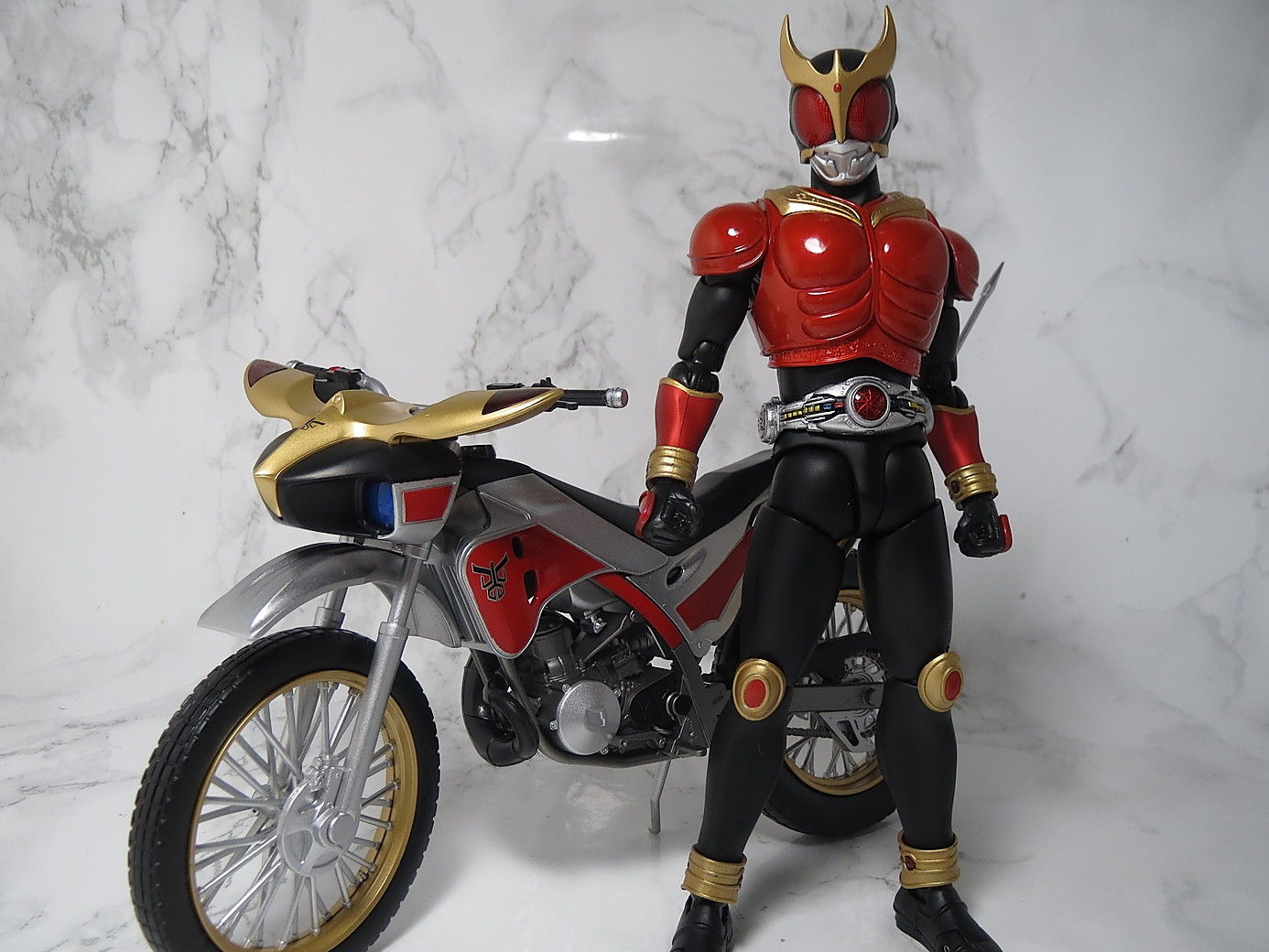 S.H.Figuarts トライチェイサー2000&ビートチェイサー2000」で S.H.Figuarts トライチェイサー2000&ビートチェイサー2000」で