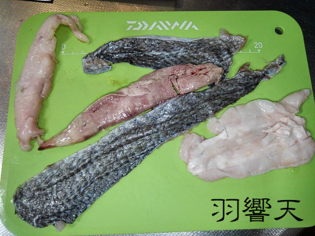 オオニベを食す B オオニベの胃袋 肝 白子のチャーハン フィッシング羽響天