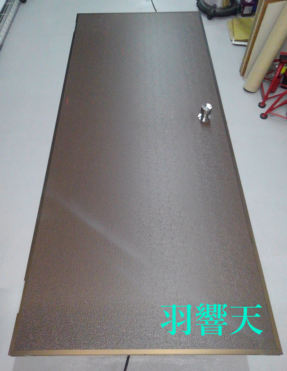 ガレージ内の扉 片面は塗装 反対側はダイノックシート ダークグレー Nu 1943mt Diy フィッシング羽響天