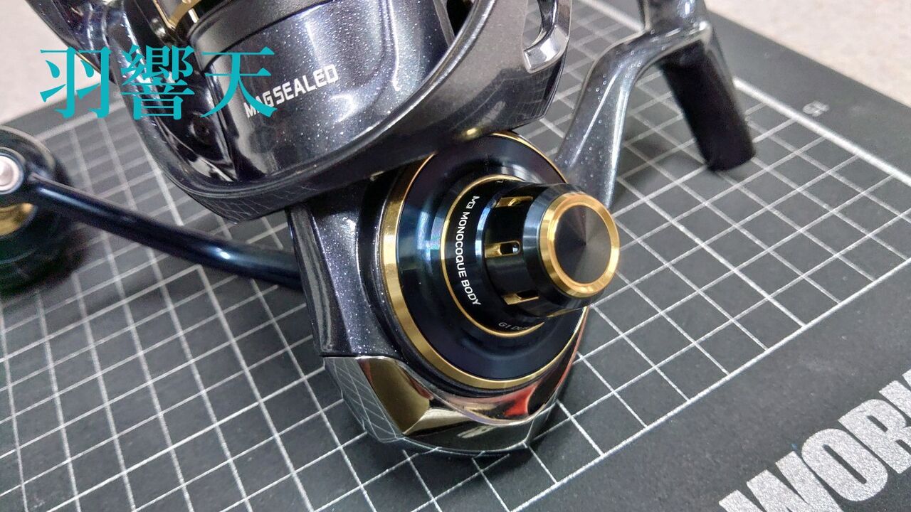 23ソルティガ 6000‐XH ギヤ比:6.2 ドラグ15㎏ 自重400g 本体の開きっ