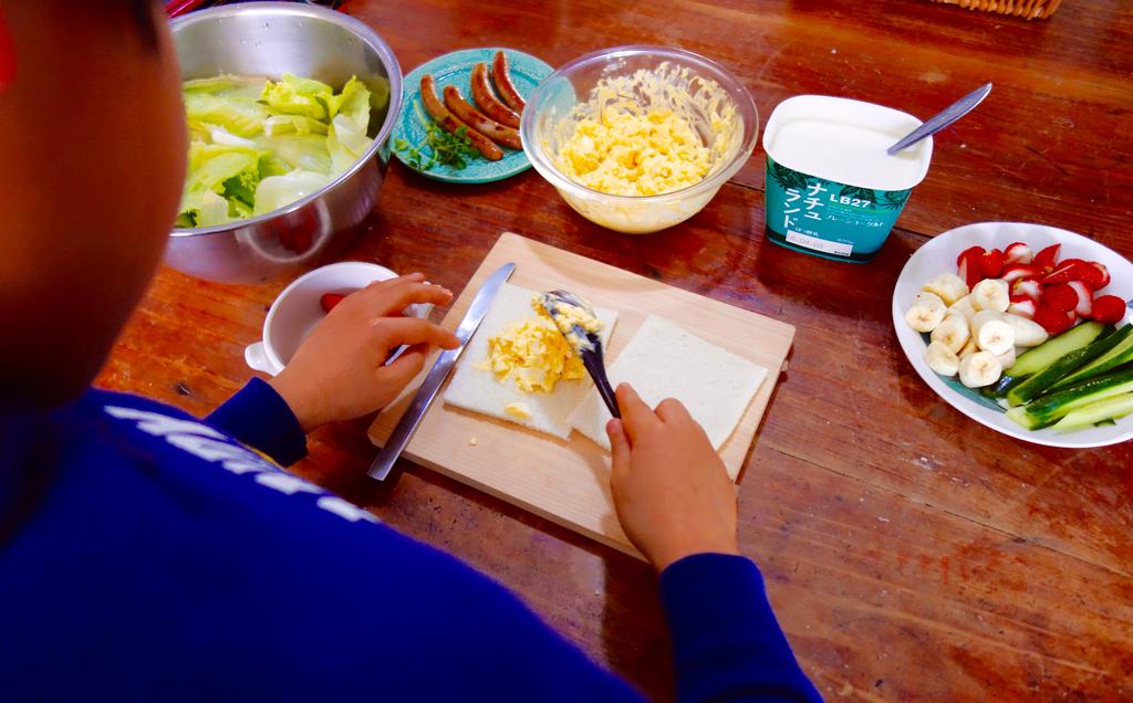 小学生男子と春休み弁当 おにぎりはどうやって作るの と大学生に聞かれて考えた親のできること ヒビノケイコの日々 人生は自分でデザインする