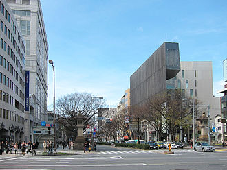 330px-Aoyama-Omotesando-01