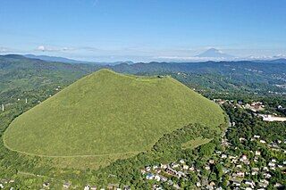 Mount_Ōmuro_(Izu_Peninsula)_&_Mt.Fuji
