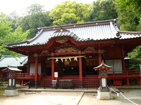 1200px-IzusanJinja3