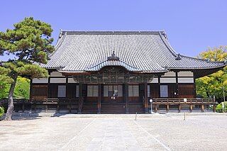 Kenchu-ji_Temple_Hondou
