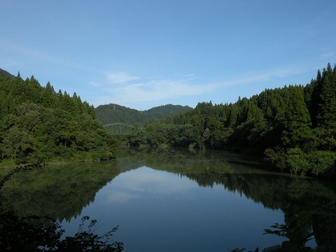 Agano_River_and_Uetsu_Main_Line_bridge