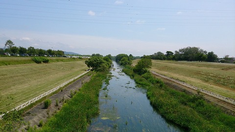 1200px-ぎんりん橋から見た帯広川_-_panoramio