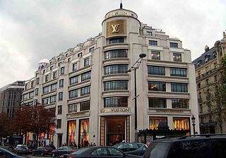320px-Louis-Vuitton-Paris