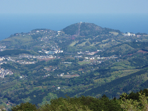 Mount_Komuro_(Izu-Tobu_volcano_field)_20100425_(b)