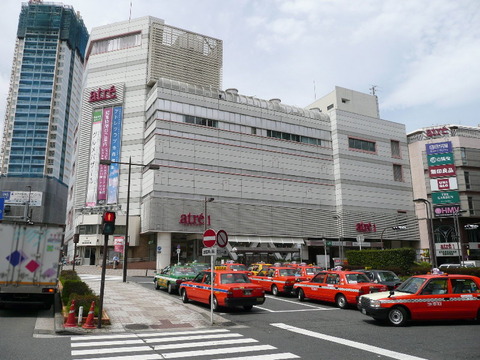 Meguro_station_east_exit