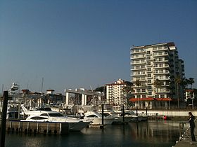 280px-Zushi_Marina_2_(1)[1]