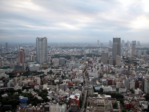 1200px-Roppongi_Area_from_Tokyo_Tower