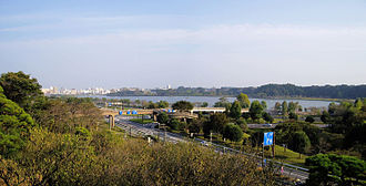 330px-The_perspective_of_the_Senba_Lake