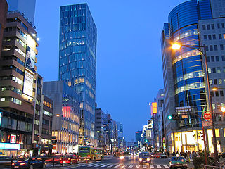 320px-Route246-Minami-Aoyama-5chome-Evening