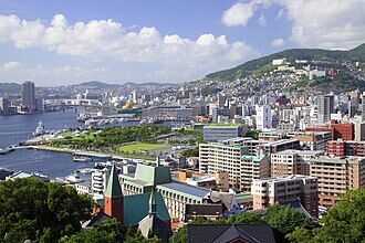 Nagasaki_City_View_from_Glover_Garden,_Nagasaki_2014