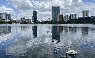 High-rises_in_Orlando_from_Lake_Eola_Park