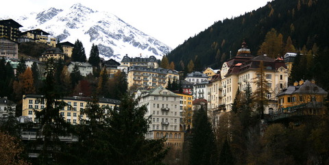 1200px-0016Bad_Gastein_Blick_in_den_Ort
