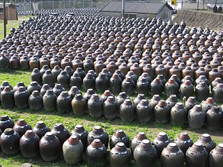 320px-Producing_Black_Vinegar_at_Fukuyama