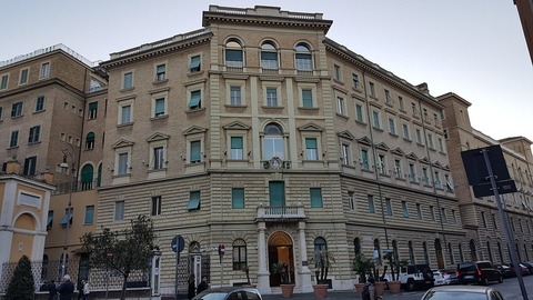 1200px-Casa_generalizia_Compagnia_di_Gesù