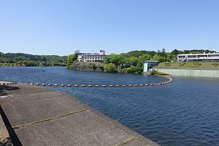 亀山ダム_-_panoramio_-_Toshihiro_Matsui