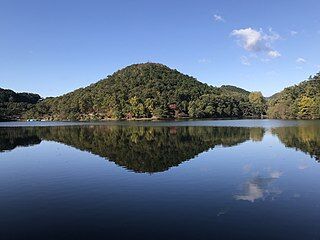 320px-Takaragaike_20191110