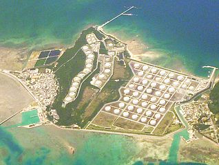 318px-Henza_Island_aerial