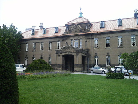 800px-SapporoShiShiryokan201109[1]