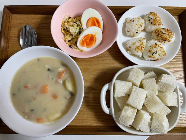 【献立】シチューの日は、悩む。