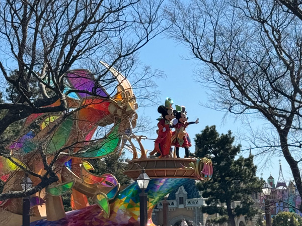 ディズニーランド◇ハッピーエントリー＆パスで混雑日でもたくさん乗れ