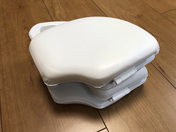 買って良かった 子供の外出時にあると便利 折りたたみ補助便座 日々のくらし手帖 Powered By ライブドアブログ 買って良かった 子供の外出時にあると便利 折りたたみ補助便座 日々のくらし手帖 Powered By ライブドアブログ