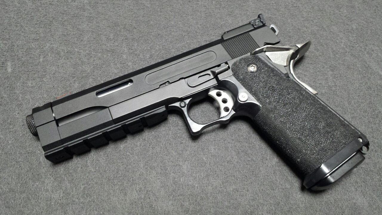ハイキャパカスタム タクティカルレースガン仕様 ひとまず完成 ハイキャパカスタム タクティカルレースガン仕様 ひとまず完成
