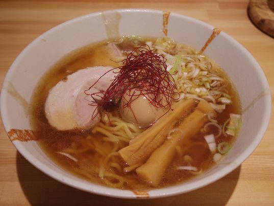 路地醤油ラーメン