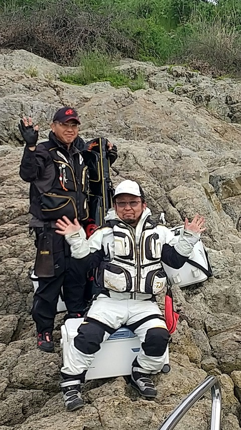 CENTER_0002_BURST20250511075004790