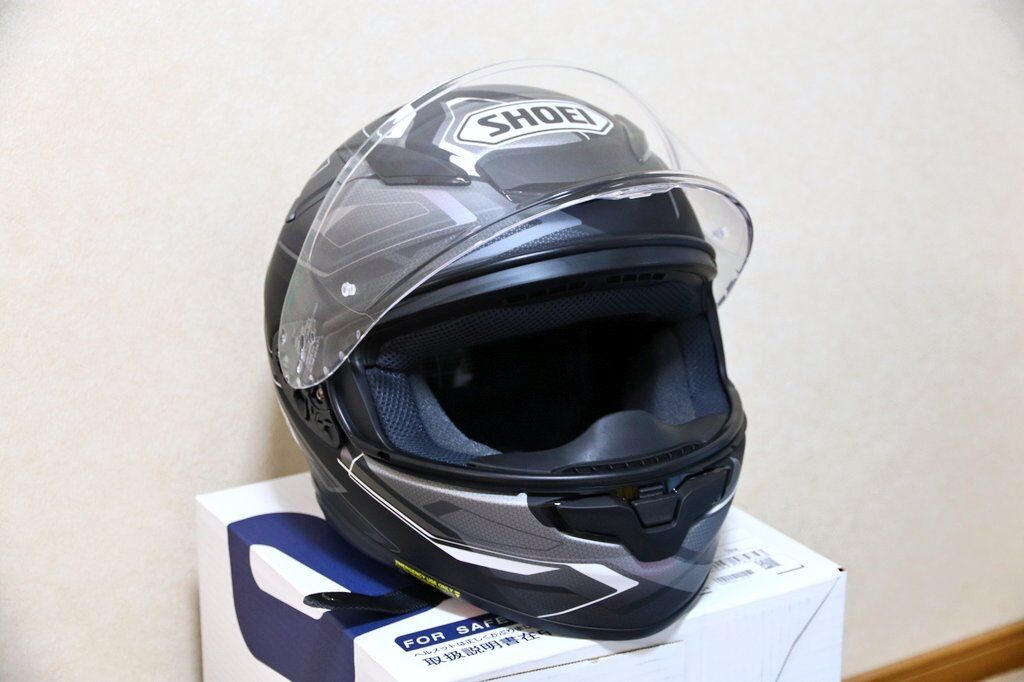 美品 .SHOEI Z-7 ヴァルキリィ M1-S PROインカム付、Mサイズ SHOEI Z-7