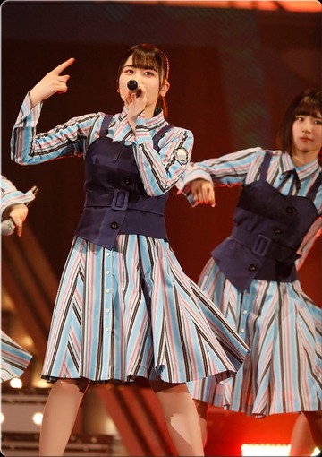 10【ラストとデビュー】 丹生明里a